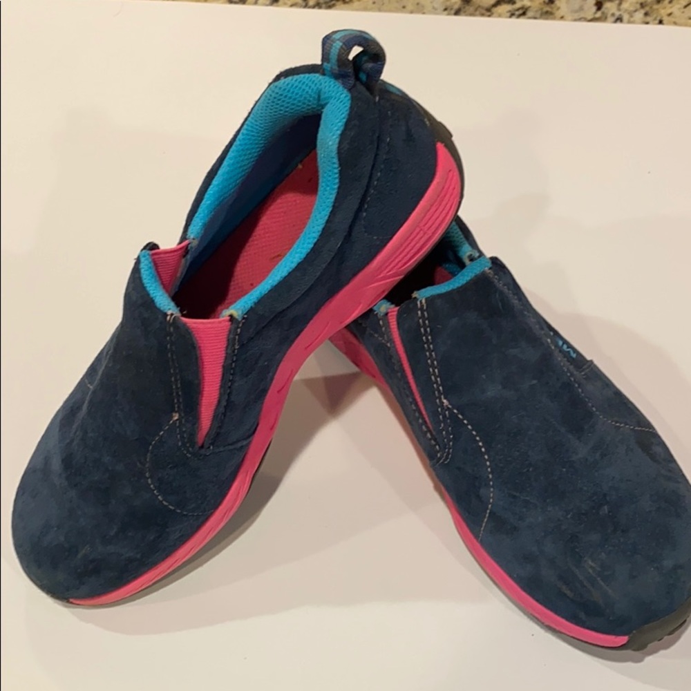 Merrell - Picture 2 of 5